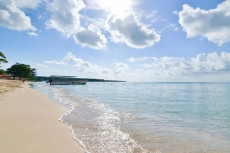 Beach House Condos Penthouse - 7Mile Beach Jamaica