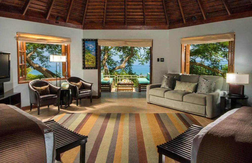 6 Bedrooms Villa Rental in Jamaica, Jamaica