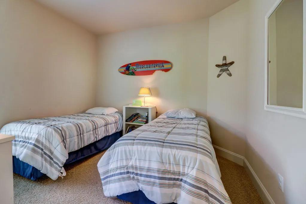 5 Bedrooms House Rental in Rehoboth Beach, Delaware