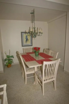 Ocean Block Condo Sleeping 6 Located on Rehoboth Beach & Boardwalk