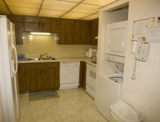 Ocean Block Condo Sleeping 6 Located on Rehoboth Beach & Boardwalk