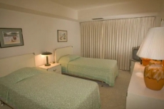 Ocean Block Condo Sleeping 6 Located on Rehoboth Beach & Boardwalk