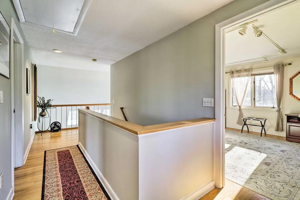 3 Bedrooms Cottage Rental in Connecticut, Connecticut