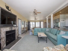 Beach Front w/Pools & Tennis - PET FRIENDLY!