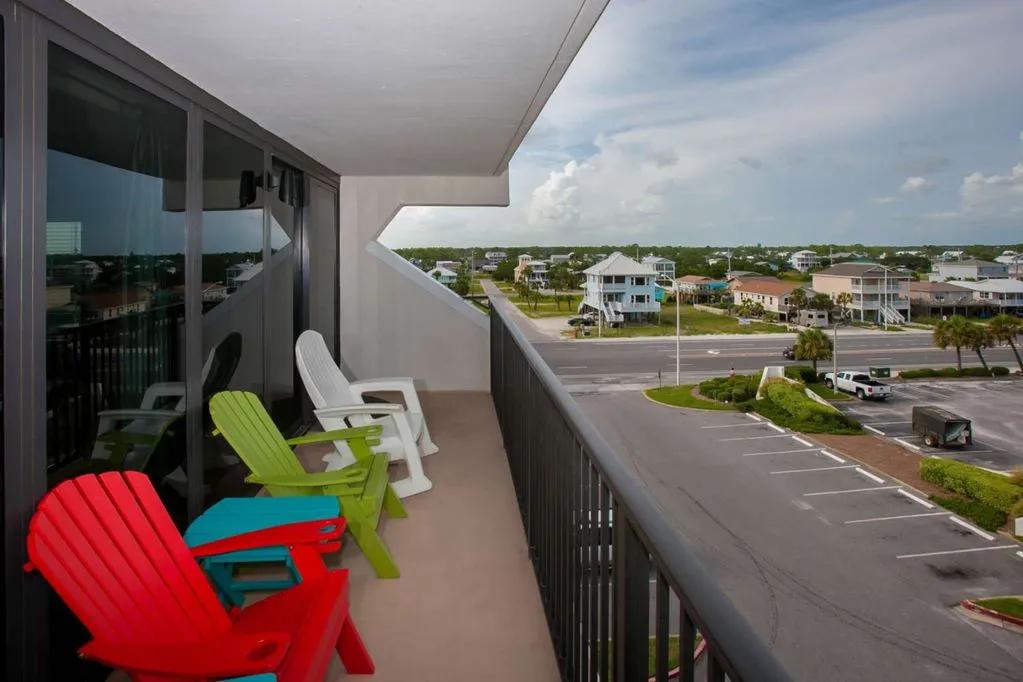 3 Bedrooms Oceanfront Condo Rental in Gulf Shores, Alabama