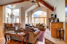 5 Bedroom Luxury Vail Home*Private Hot tub on the shuttle