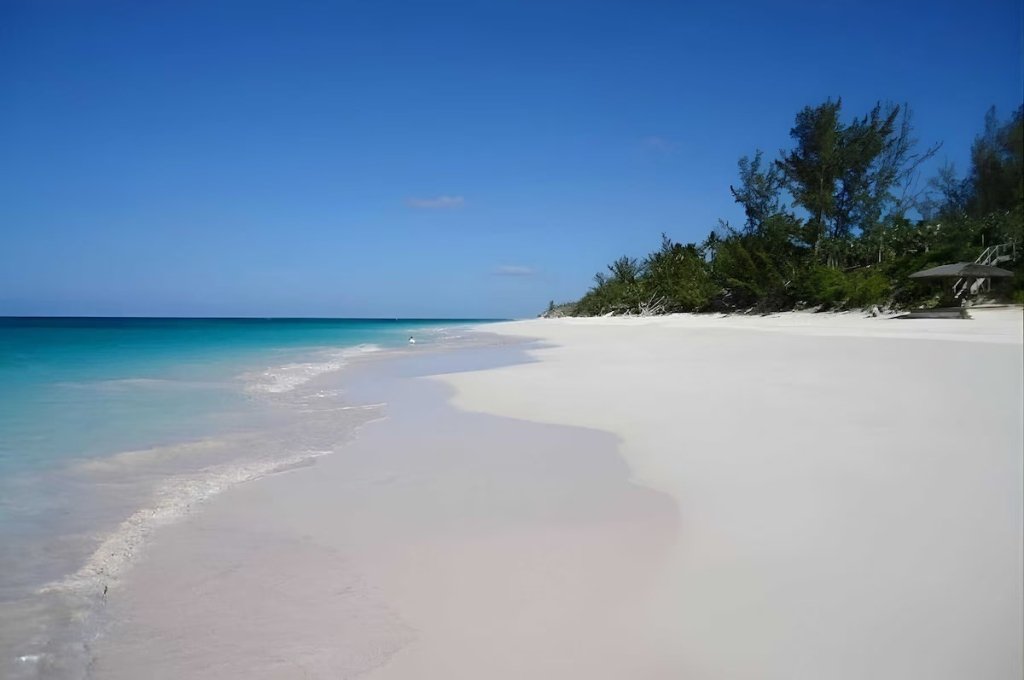 3 Bedrooms Oceanfront Villa Rental in Eleuthera, Bahamas