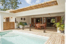 La Sirena, Billy Bay