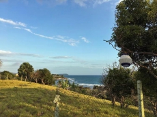 La Sirena, Billy Bay