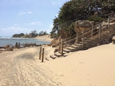 La Sirena, Billy Bay