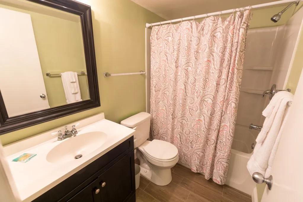 4 Bedrooms Oceanfront Condo Rental in Broward County, Florida