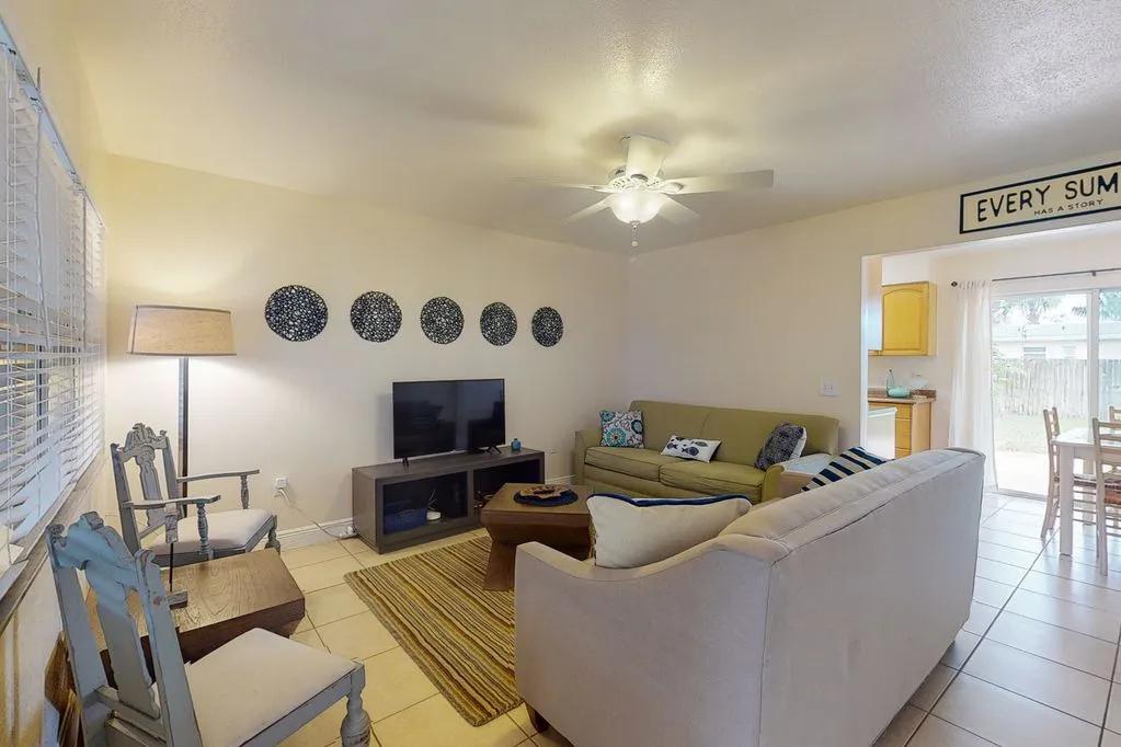 3 Bedrooms House Rental in Cocoa Beach, Florida