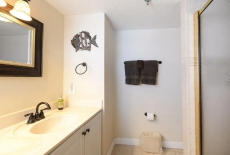 PH6A Palm House. Gorgeous, oceanfront 3 bedroom 2 bath condo