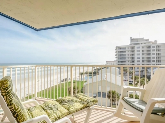 1 BR Oceanfront condo Rental in New Smyrna Beach, Florida