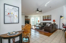 Cove At Sandy Point 202 Overlooking Natural Preserve With A Pool