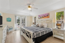 SUMMER SPECIAL $ 105 / night, vacation home with pool, Gulf access