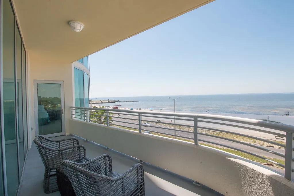 2 Bedrooms Condo Rental in biloxi, Mississippi Stunning Gulf Views