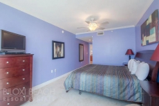 2 Bed/Bath with Gulf View, Private Balcony, Washer/Dryer, and Resort Pool