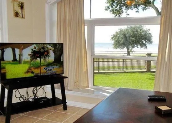 2 Bedrooms House Rental in Long Beach, Mississippi