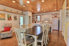 Jack's Sparrow: In Town, Pool, Pet Friendly, Free Golf Cart