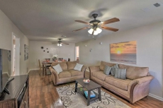 'Island Time' Home in East End Historical District