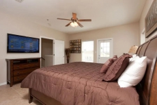 Marlin Cottages 7 - Beautiful Condo, Family Friendly, Swimming & Kiddie Pool, Bbq Grill, Spa, Short Walk to the Beach