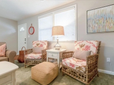 Latitude Adjustment: 5 BR / 2 BA home in Tybee Island, Sleeps 14