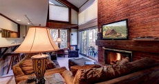 Bear Claw 401: 3 BR / 2 BA condo in Steamboat Springs, Sleeps 10