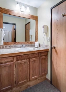 Bear Claw 414: 3 BR / 2 BA condo in Steamboat Springs, Sleeps 8