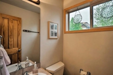 Downtown Winter Park Townhouse 3 Mi to Ski Resort! Property overview