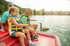 1Br Condo With Snake River Views! Stay Here & Kids Ski Free!