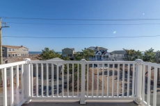 OCEAN VIEWS IN TOWN OF FENWICK ISLAND 3BR BEACH HOME 1 HOUSE TO THE BEACH