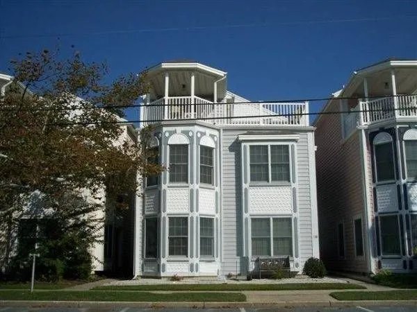 6 Bedrooms House Rental in Rehoboth Beach, Delaware