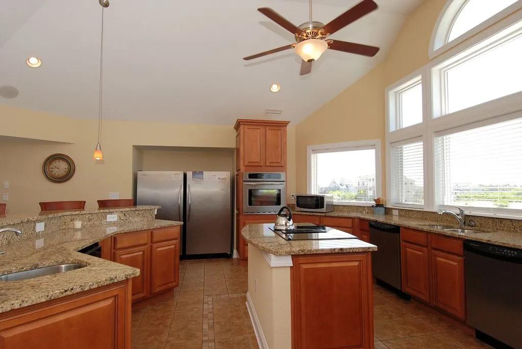 9 Bedrooms House Rental in Corolla, North Carolina