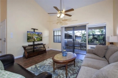 Kihei Bay Vista #C-206 Across from the Beach, Great Location, Great Rates!