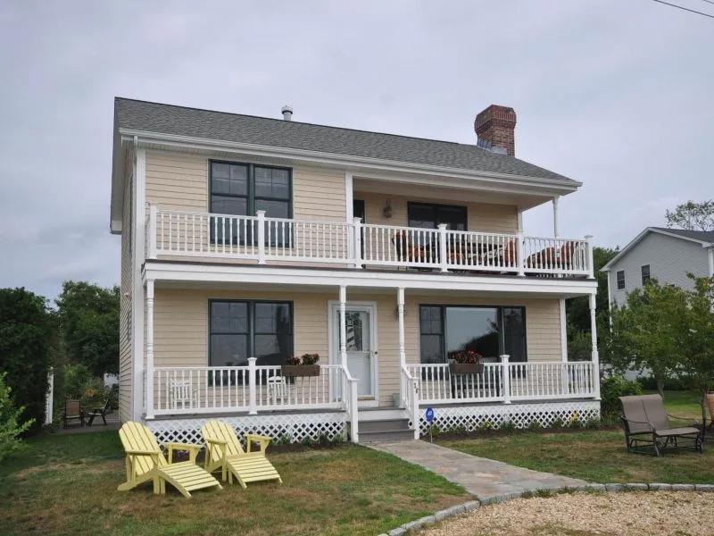 3 Bedrooms House Rental in North Kingstown, Rhode Island