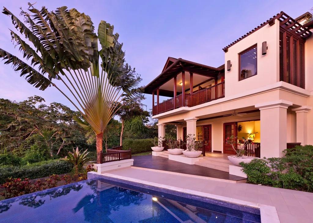 4 Bedrooms Villa Rental in Saint James, Barbados