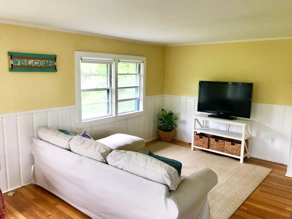 3 Bedrooms House Rental in Narragansett, Rhode Island