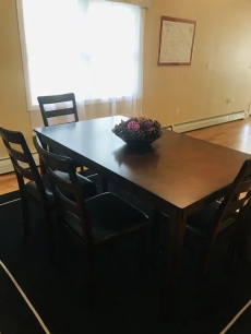 Warm & Inviting Family Cape very close to River! And TWO Town Beach Passes!