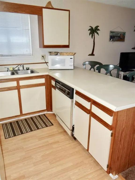 2 Bedrooms Condo Rental in Myrtle Beach, South Carolina