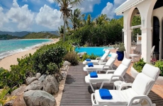 La Mission - 4 Bedrooms - Directly on Bay Rouge