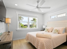 Queen bedroom 
