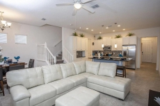 Family Living Room w SmartTV 60