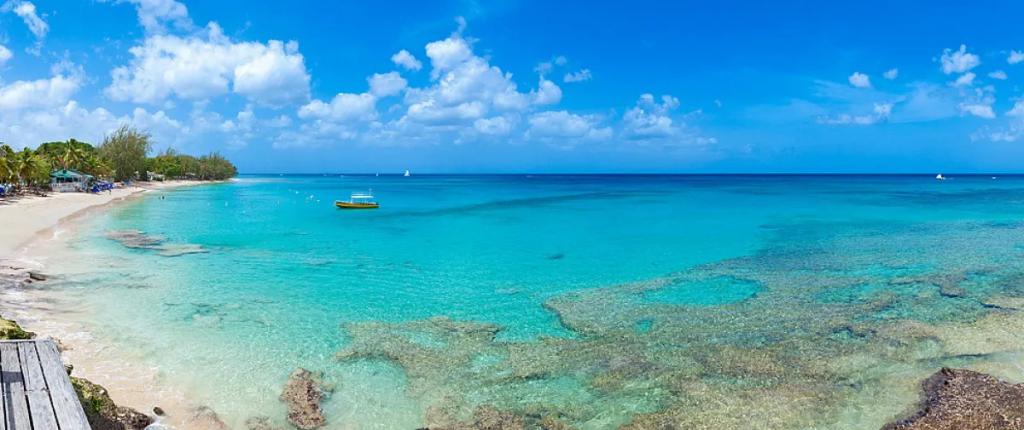 2 Bedrooms Villa Rental in Mullins Bay, Barbados