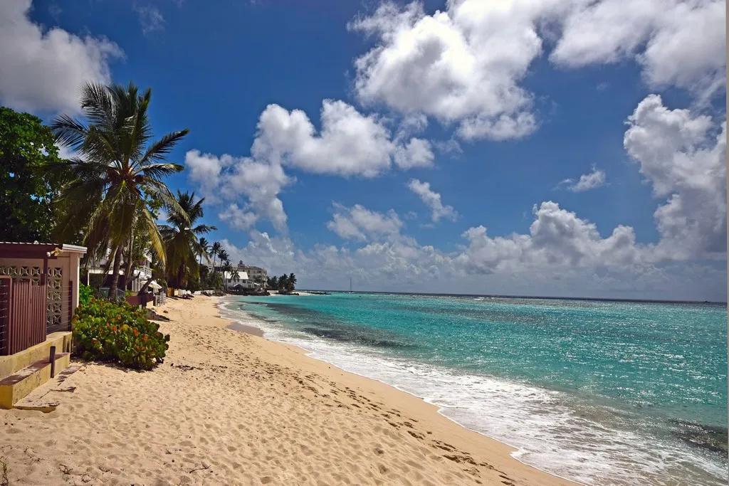 3 Bedrooms Villa Rental in Christ Church, Barbados