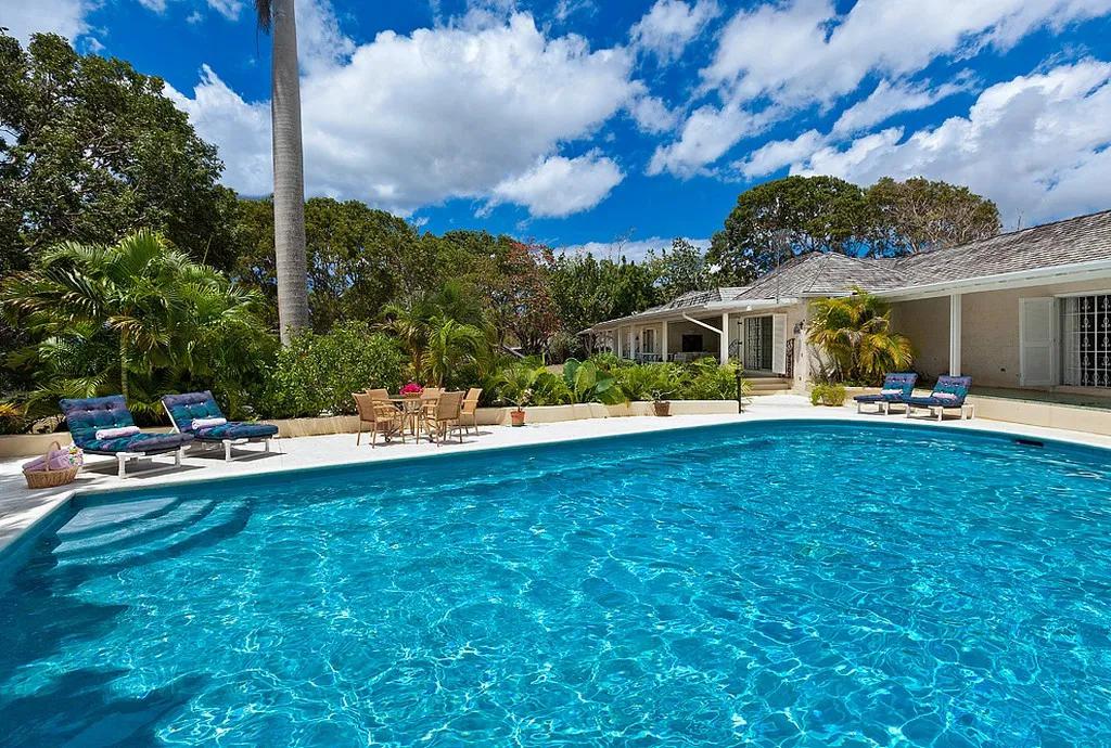 3 Bedrooms Villa Rental in Saint James, Barbados