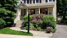 Close to airport, bus & train. 10 min from Boston. Boston's #10 property.