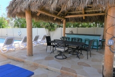 Edens Reef- 5BR/5.5 bath home with pool, tiki huts close to BEACH