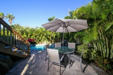 Starfish Cove. Gorgeous 3 bed 2 bath heated pool,spa SONOS sound FREE WiFi