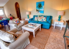 Caribbean Surf. Escape from it all, private pool, minute to beach